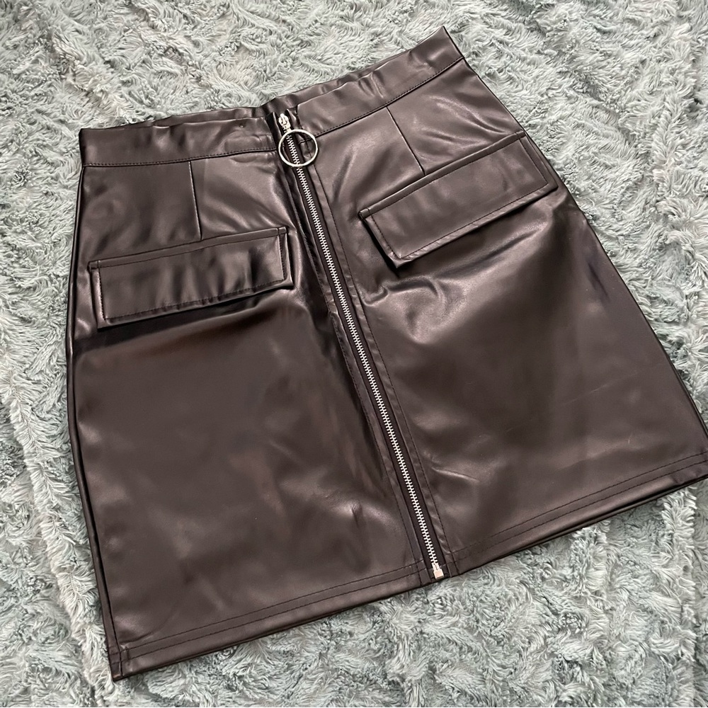 XS Pleather Zip Skirt